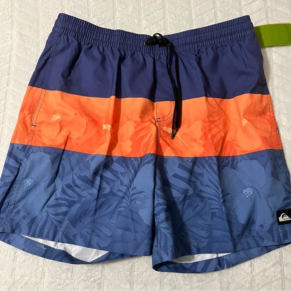 Quicksilver  Men's Floral Panel 17” Volley Shorts NWT Size Large